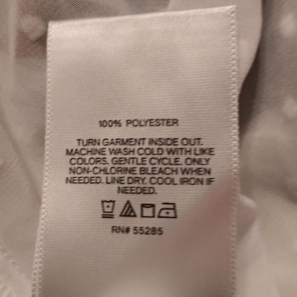 Express Dotted Swiss Duster - Picture 9 of 10